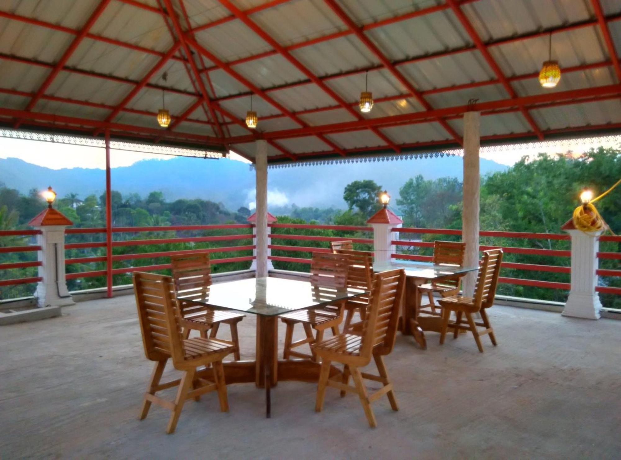 Panthalams Homestay Текади Екстериор снимка