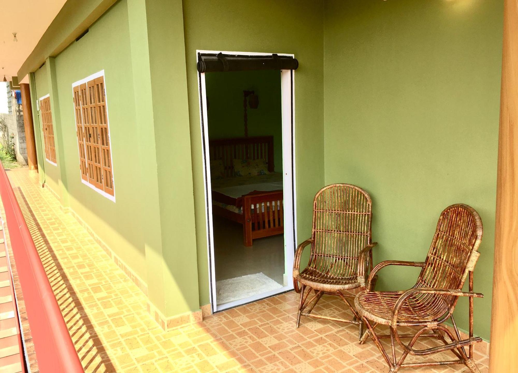 Panthalams Homestay Текади Екстериор снимка