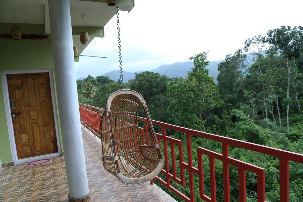 Panthalams Homestay Текади Екстериор снимка