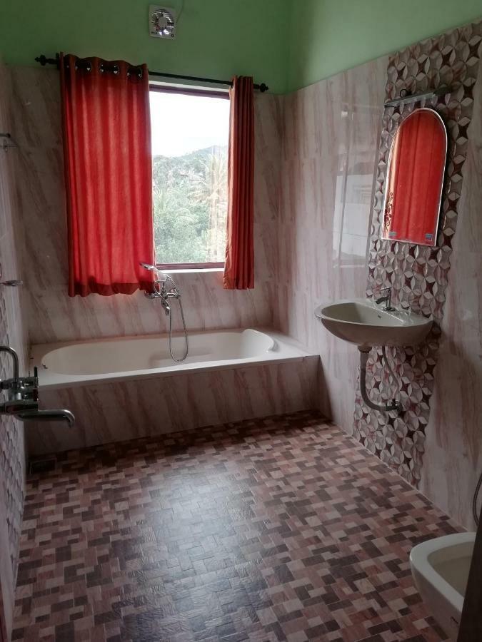 Panthalams Homestay Текади Екстериор снимка